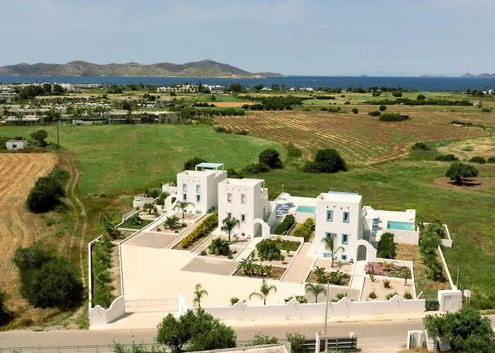 Xenos 6 With A Private Pool Near The Sea فيلة Tigaki
