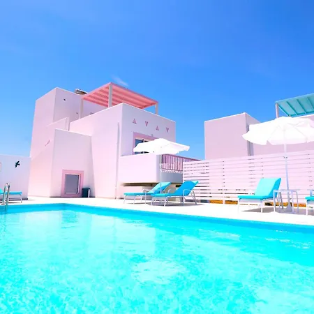 Xenos 6 With A Private Pool Near The Sea