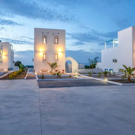 Xenos 6 With A Private Pool Near The Sea * Τιγκάκι