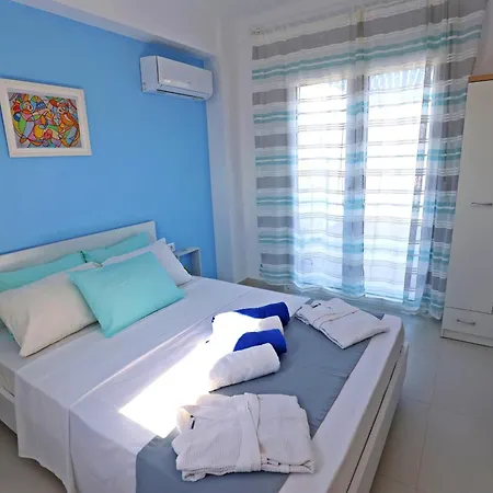 Βίλα Xenos 6 With A Private Pool Near The Sea Τιγκάκι