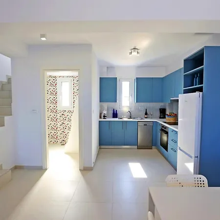 Villa Xenos 6 With A Private Pool Near The Sea