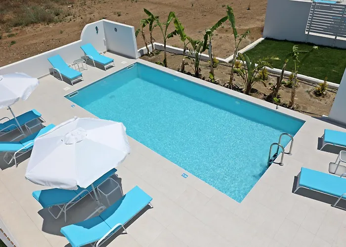 Xenos 6 With A Private Pool Near The Sea *