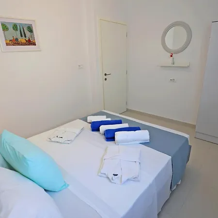 Xenos 6 With A Private Pool Near The Sea