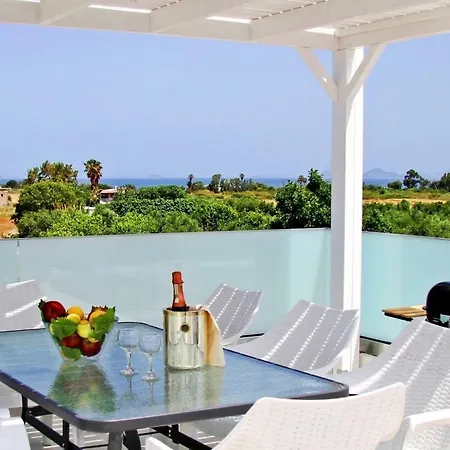 Villa Xenos 6 With A Private Pool Near The Sea